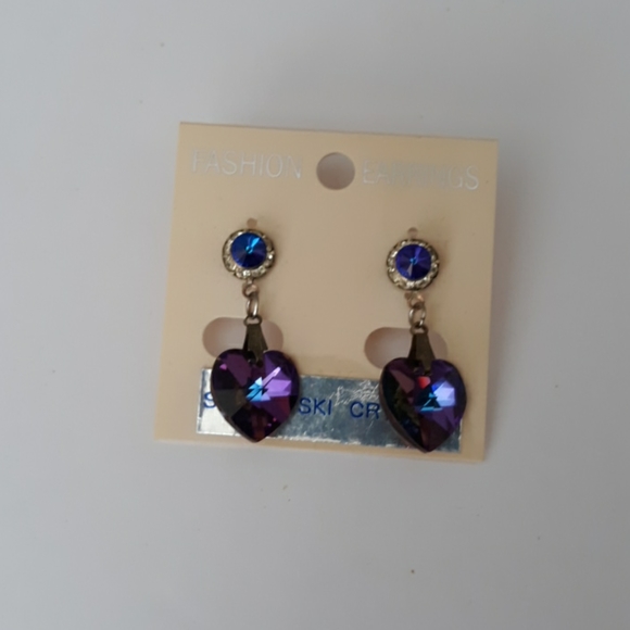 Deep purple heart shaped  pierced dangle earrings - Picture 1 of 3